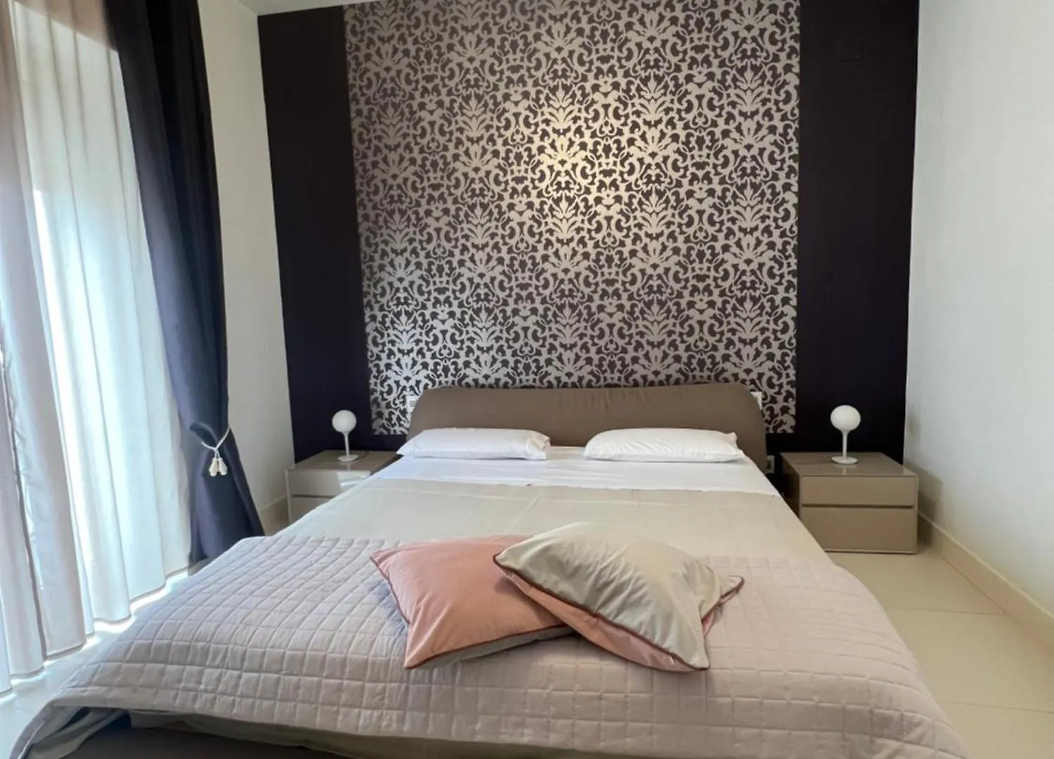 Oliver Luxury Home Neapol 0*,  Włochy